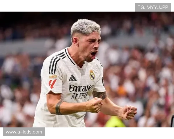 领取皇马八月最佳球员奖杯，巴尔韦德：我要感谢团队的支持